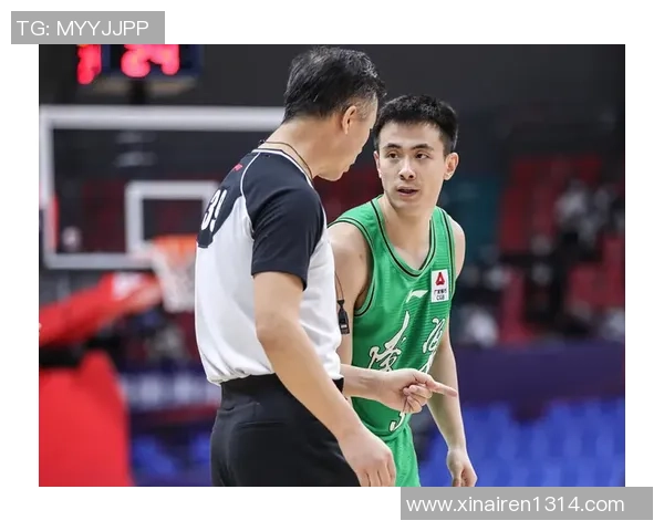 南京篮球队以56分领跑邀请赛积分榜展现强劲实力 南京篮球队以56分领跑邀请赛积分榜展现强劲实力