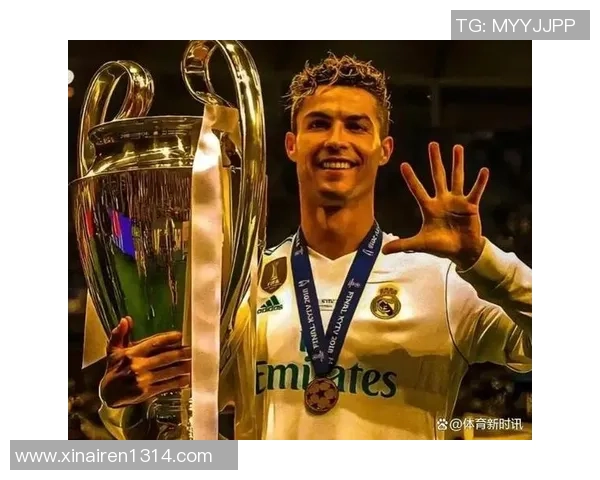 足球明星的魅力与偶像气质如何塑造球迷心中的英雄形象 足球明星的魅力与偶像气质如何塑造球迷心中的英雄形象